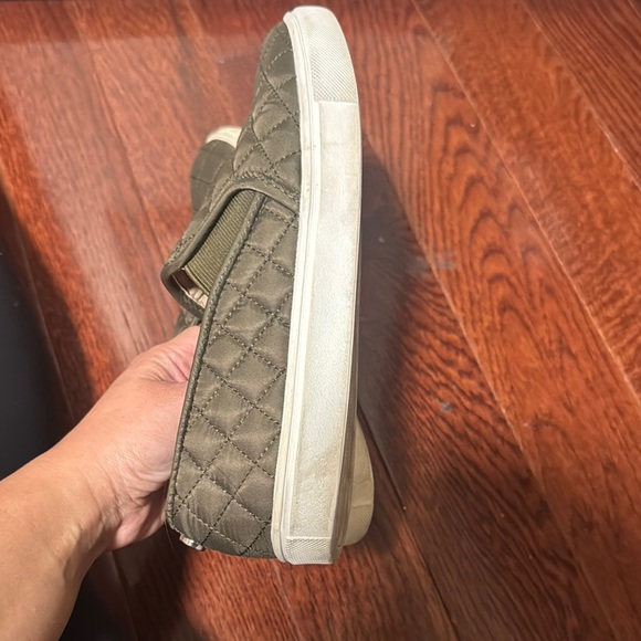 Steve Madden Quilted Olive Slip-On Shoes - Picture 2 of 5